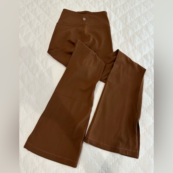 Lululemon Groove Super-High-Rise Split-Hem Flare Pant. - Picture 7 of 7